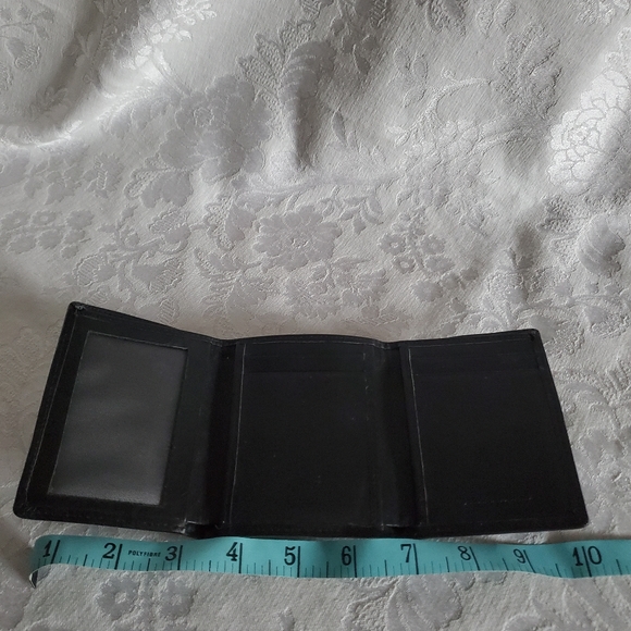 Black Leather Mens Wallet - Picture 2 of 3